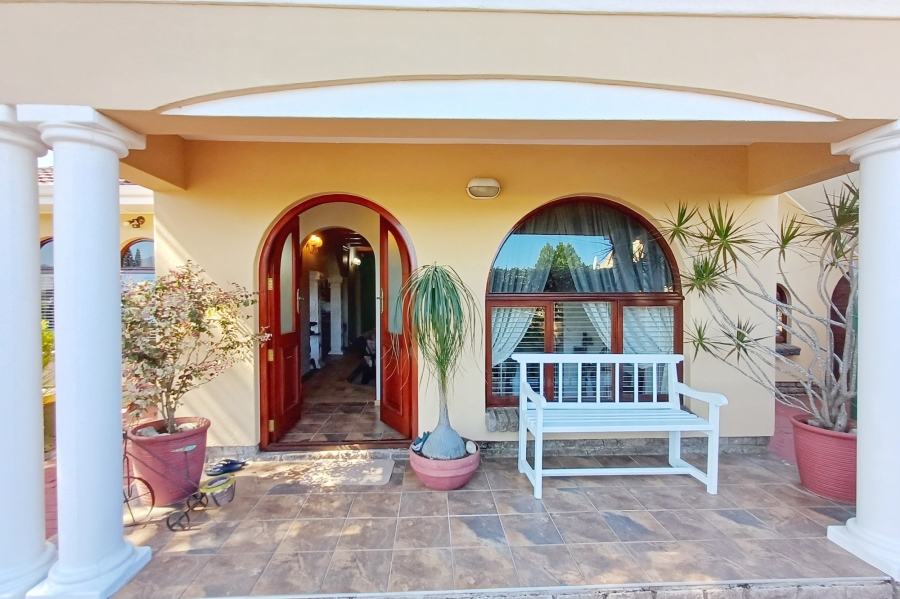 4 Bedroom Property for Sale in Delvillepark Western Cape